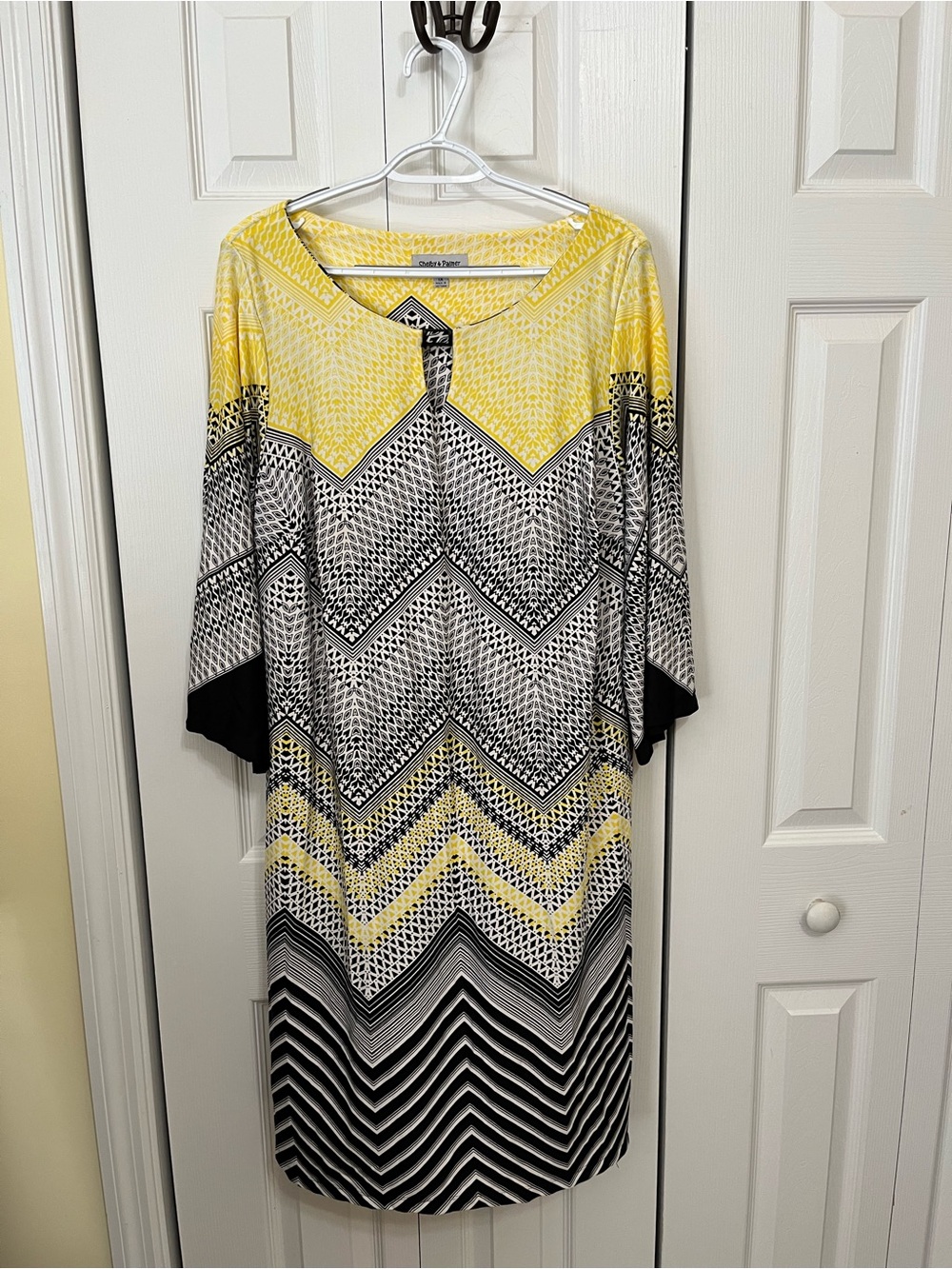 Shelby & Palmer Yellow, Black & White Geometric Tunic